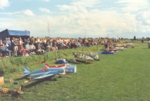 aershow van eind jaren 80, een massa aan publiek